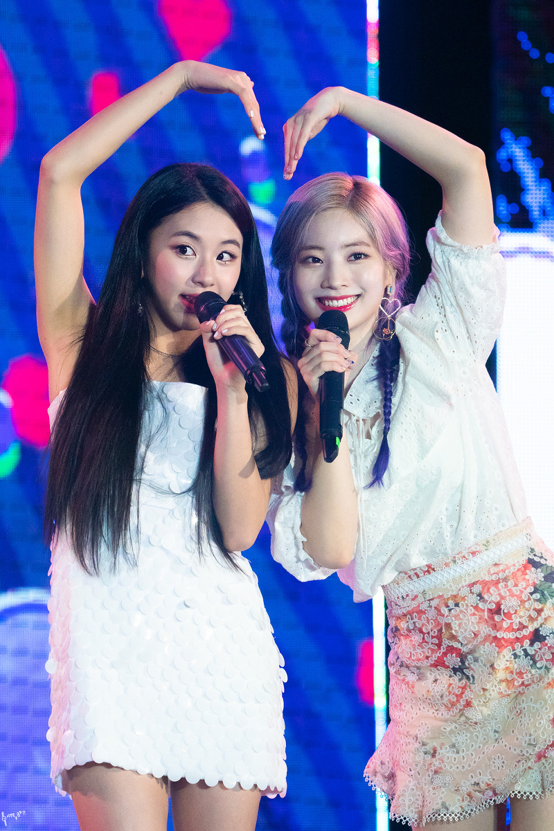 Chaeyoung photo