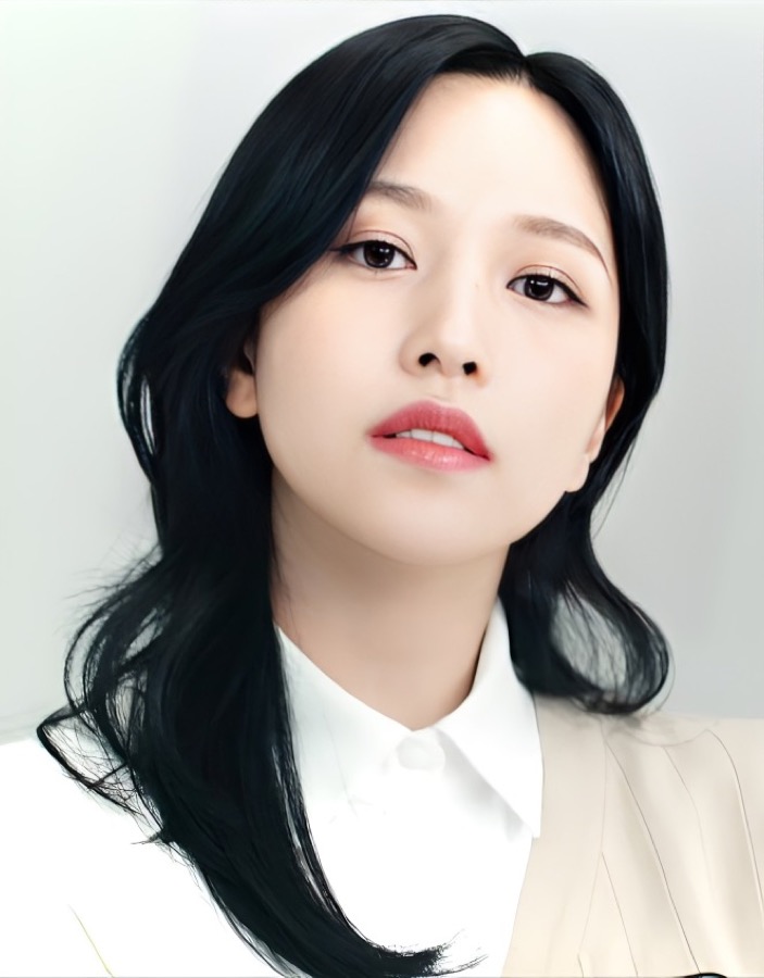 Mina photo